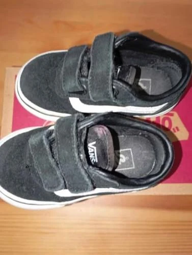Hermosos Zapatos Vans Negros para bebe talla 21 – photo 5